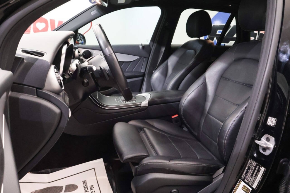 2021 Mercedes-Benz GLC GLC 300 4MATIC AWD 4dr SUV, Black, Mileage: 74,071 - photo 11