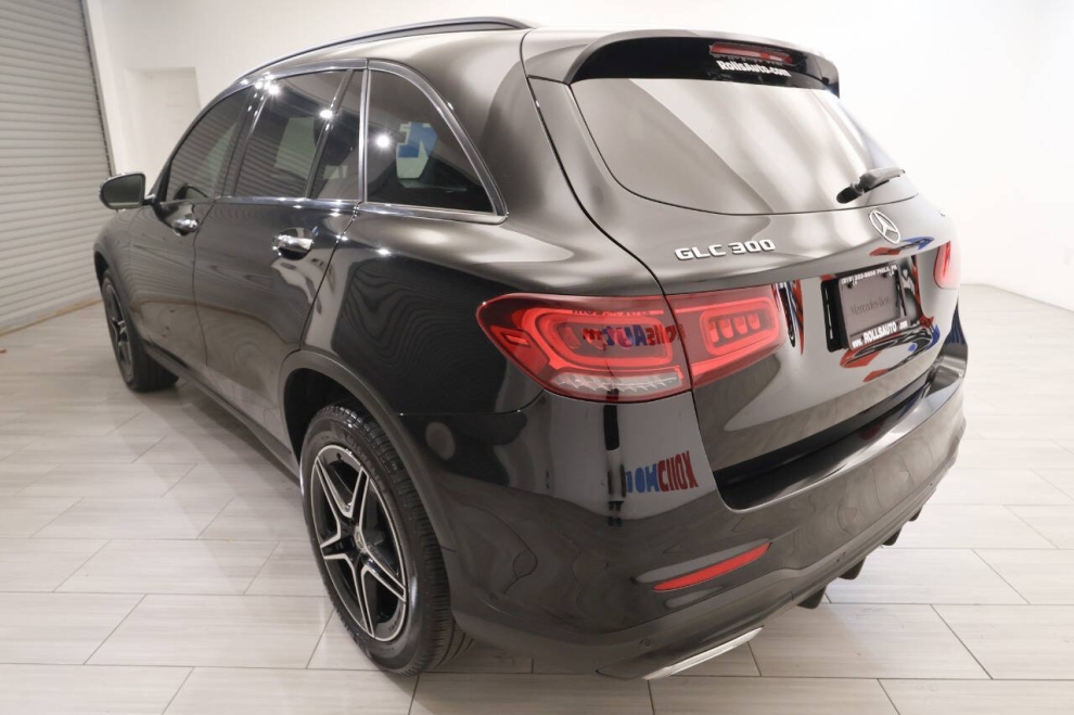 2021 Mercedes-Benz GLC GLC 300 4MATIC AWD 4dr SUV, Black, Mileage: 74,071 - photo 2