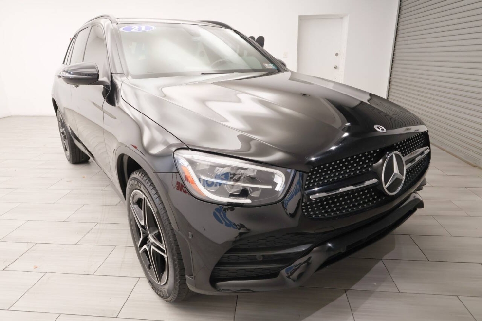 2021 Mercedes-Benz GLC GLC 300 4MATIC AWD 4dr SUV, Black, Mileage: 74,071 - photo 6