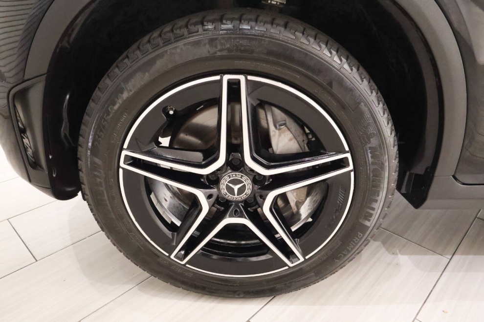 2021 Mercedes-Benz GLC GLC 300 4MATIC AWD 4dr SUV, Black, Mileage: 74,071 - photo 9
