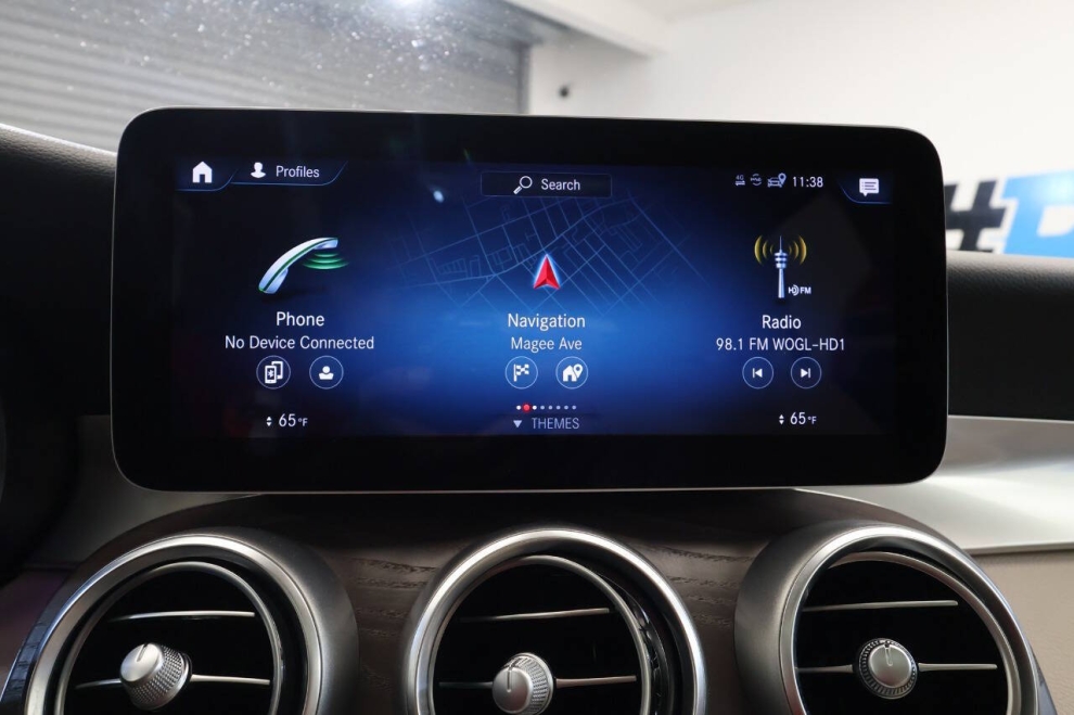 2020 Mercedes-Benz GLC GLC 300 4MATIC AWD 4dr SUV, Champagne, Mileage: 62,940 - photo 23
