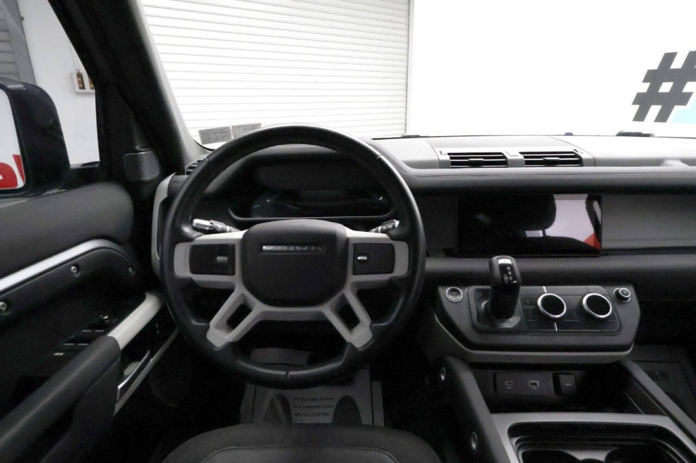 2021 Land Rover Defender 110 S AWD 4dr SUV, Silver, Mileage: 65,735 - photo 22