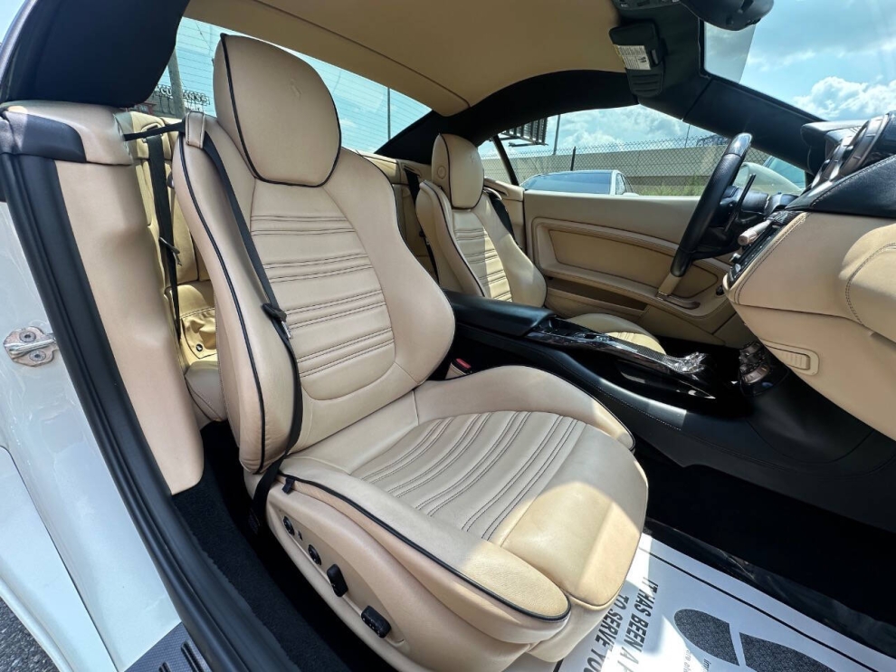 2014 Ferrari California Base 2dr Convertible, White, Mileage: 58,992 - photo 16
