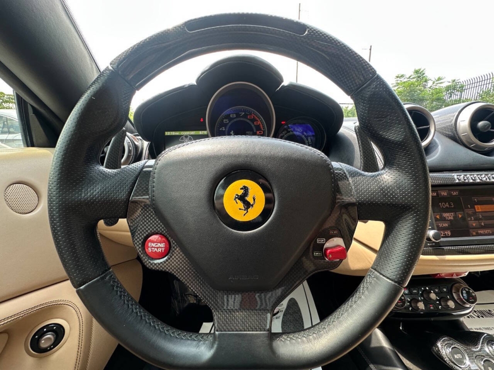 2014 Ferrari California Base 2dr Convertible, White, Mileage: 58,992 - photo 22