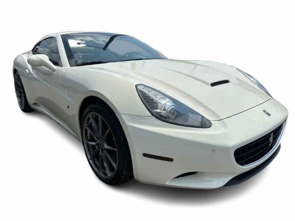 2014 Ferrari California Base 2dr Convertible, White, Mileage: 58,992 - photo 6