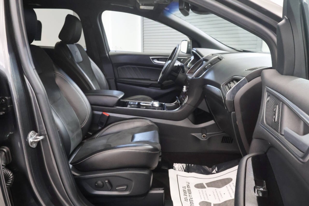 2020 Ford Edge ST AWD 4dr Crossover, Gray, Mileage: 70,985 - photo 16