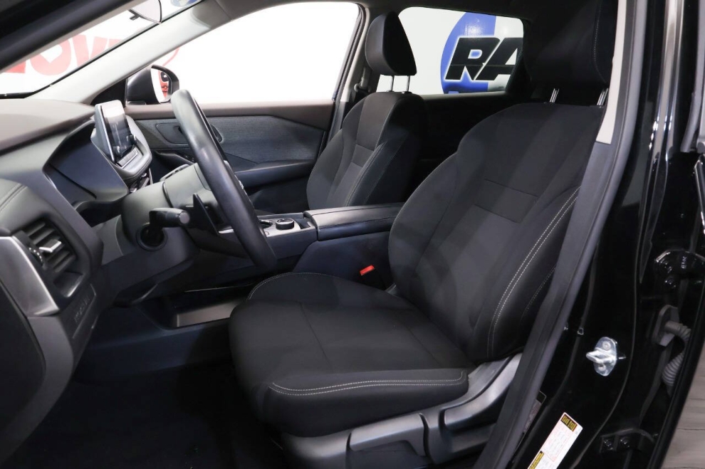 2023 Nissan Rogue S AWD 4dr Crossover, Negro, Mileage: 43,363 - photo 11