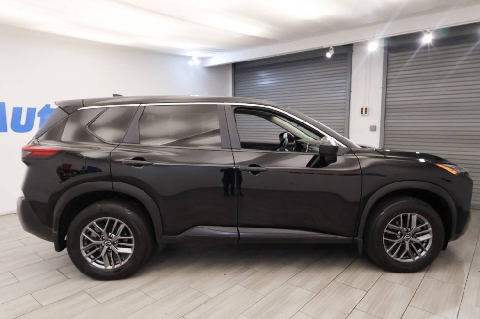 2023 Nissan Rogue S AWD 4dr Crossover, Negro, Mileage: 43,363 - photo 5