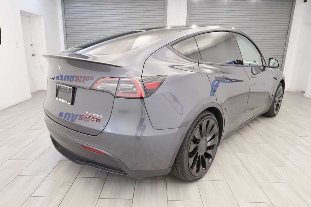 2022 Tesla Model Y Performance AWD 4dr Crossover, Gray, Mileage: 79,709 - photo 4