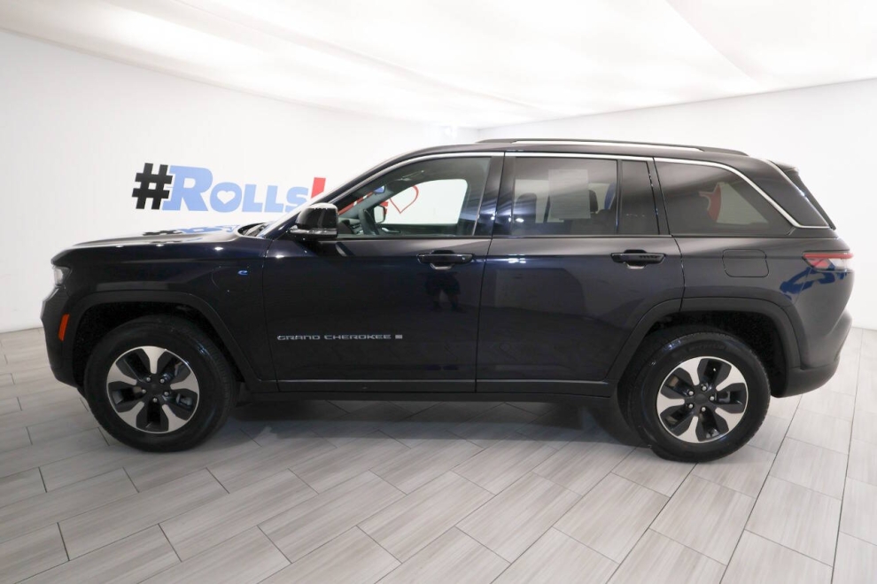 2024 Jeep Grand Cherokee 4xe 4x4 4dr SUV, Blue, Mileage: 14,939 - photo 1
