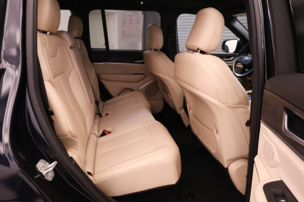 2024 Jeep Grand Cherokee 4xe 4x4 4dr SUV, Blue, Mileage: 14,939 - photo 20