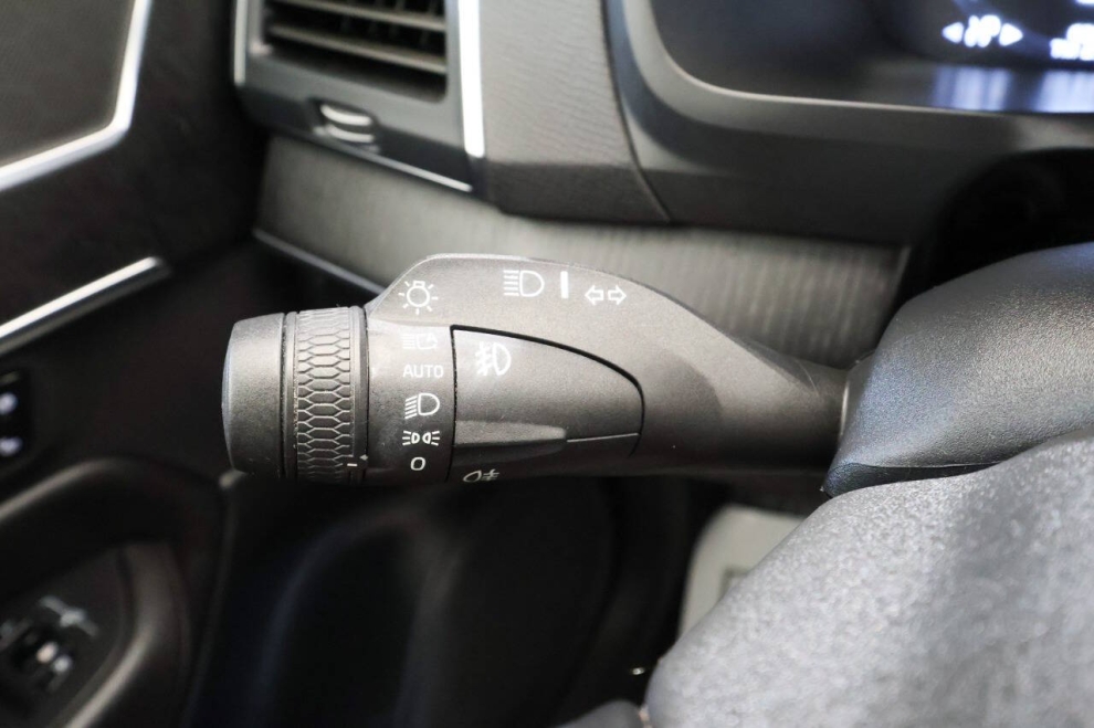 2020 Volvo XC90 T6 Momentum 6 Passenger AWD 4dr SUV, Gray, Mileage: 63,245 - photo 29