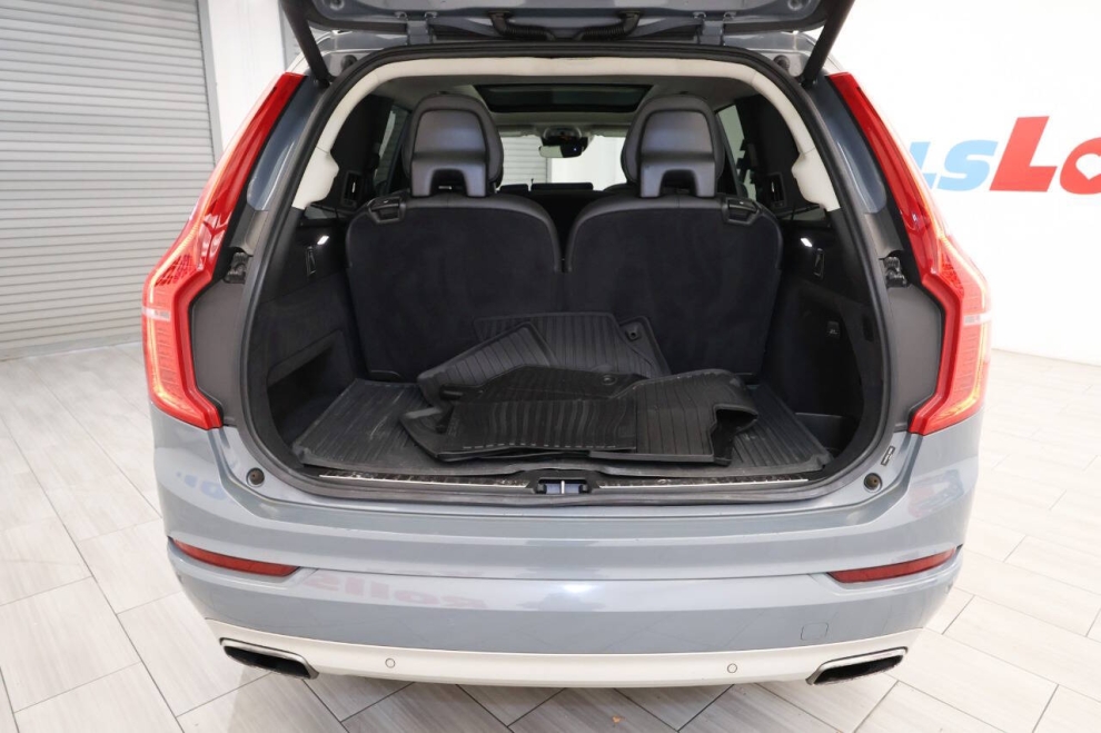 2020 Volvo XC90 T6 Momentum 6 Passenger AWD 4dr SUV, Gray, Mileage: 63,245 - photo 33