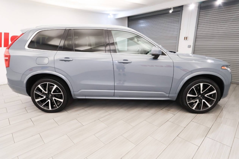 2020 Volvo XC90 T6 Momentum 6 Passenger AWD 4dr SUV, Gray, Mileage: 63,245 - photo 5