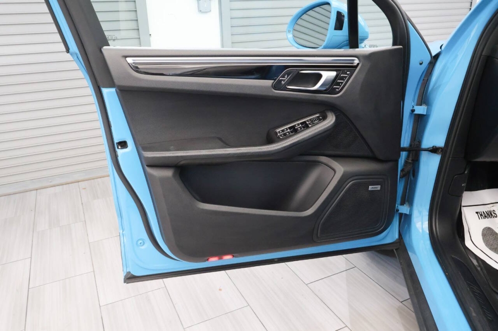 2022 Porsche Macan Base AWD 4dr SUV, Blue,  - photo 12