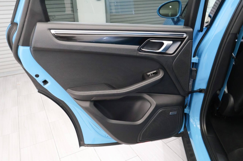 2022 Porsche Macan Base AWD 4dr SUV, Blue,  - photo 14