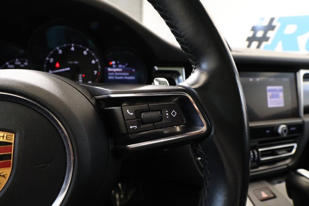 2022 Porsche Macan Base AWD 4dr SUV, Blue,  - photo 25