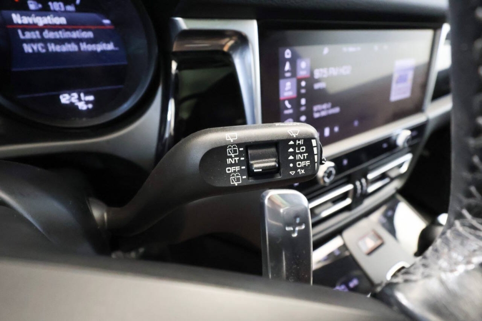 2022 Porsche Macan Base AWD 4dr SUV, Blue,  - photo 28