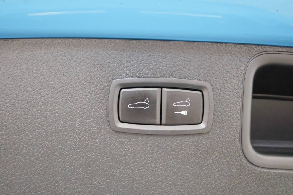 2022 Porsche Macan Base AWD 4dr SUV, Blue,  - photo 34