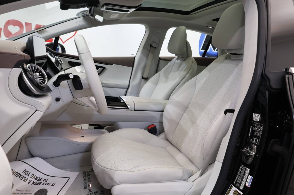 2023 Mercedes-Benz EQE EQE 350 4MATIC AWD 4dr SUV, Black, Mileage: 32,999 - photo 12