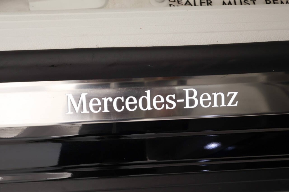 2023 Mercedes-Benz EQE EQE 350 4MATIC AWD 4dr SUV, Black, Mileage: 32,999 - photo 18
