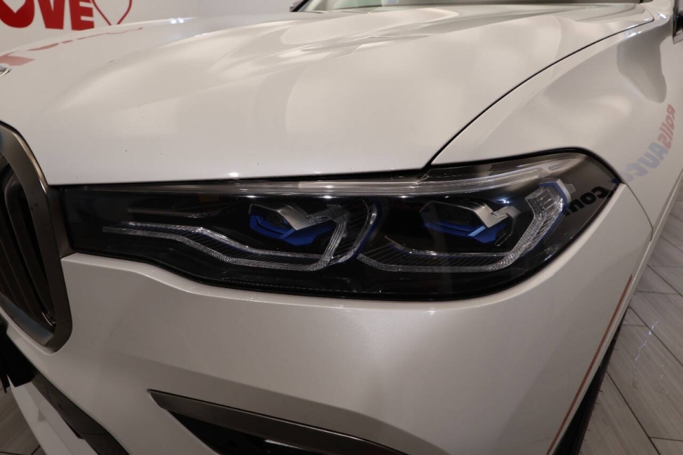 2021 BMW X7 M50i AWD 4dr Sports Activity Vehicle, White, Mileage: 67,983 - photo 8
