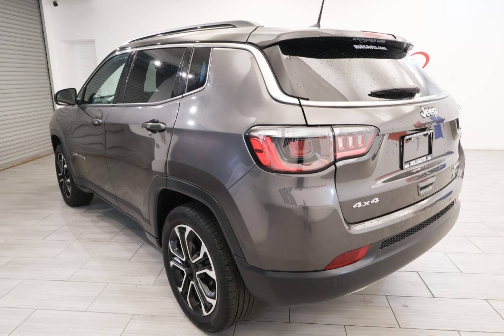 2023 Jeep Compass Limited 4x4 4dr SUV, Gray, Mileage: 7,318 - photo 2