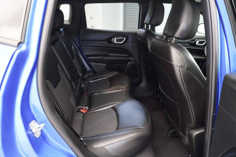 2023 Jeep Compass Altitude 4x4 4dr SUV, Blue, Mileage: 17,999 - photo 17