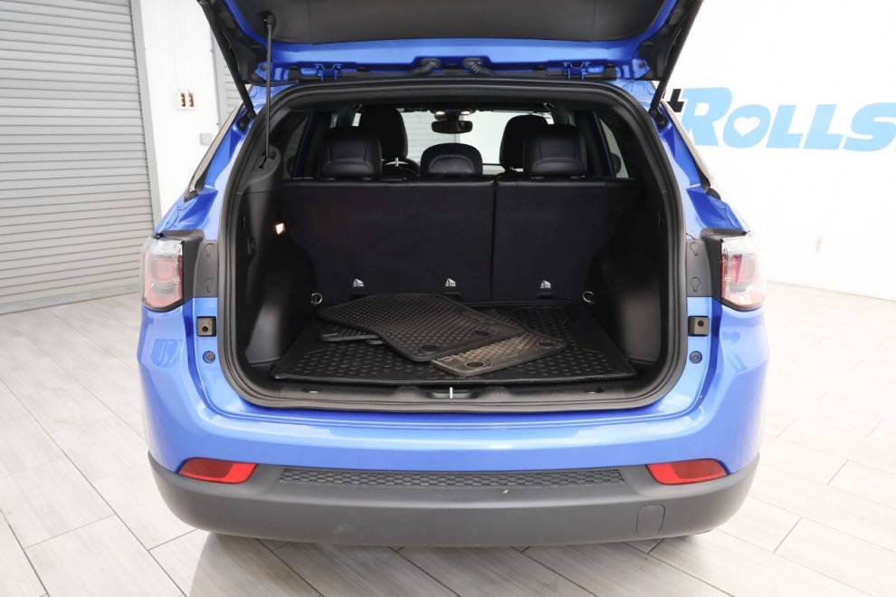 2023 Jeep Compass Altitude 4x4 4dr SUV, Blue, Mileage: 17,999 - photo 30