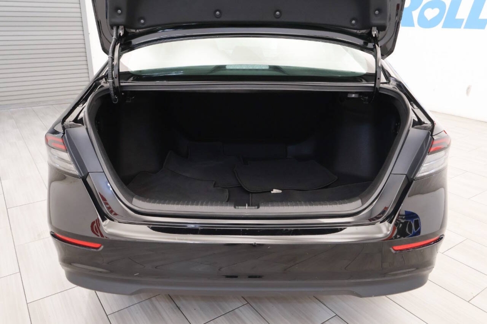 2023 Honda Accord LX 4dr Sedan, Black, Mileage: 22,246 - photo 30
