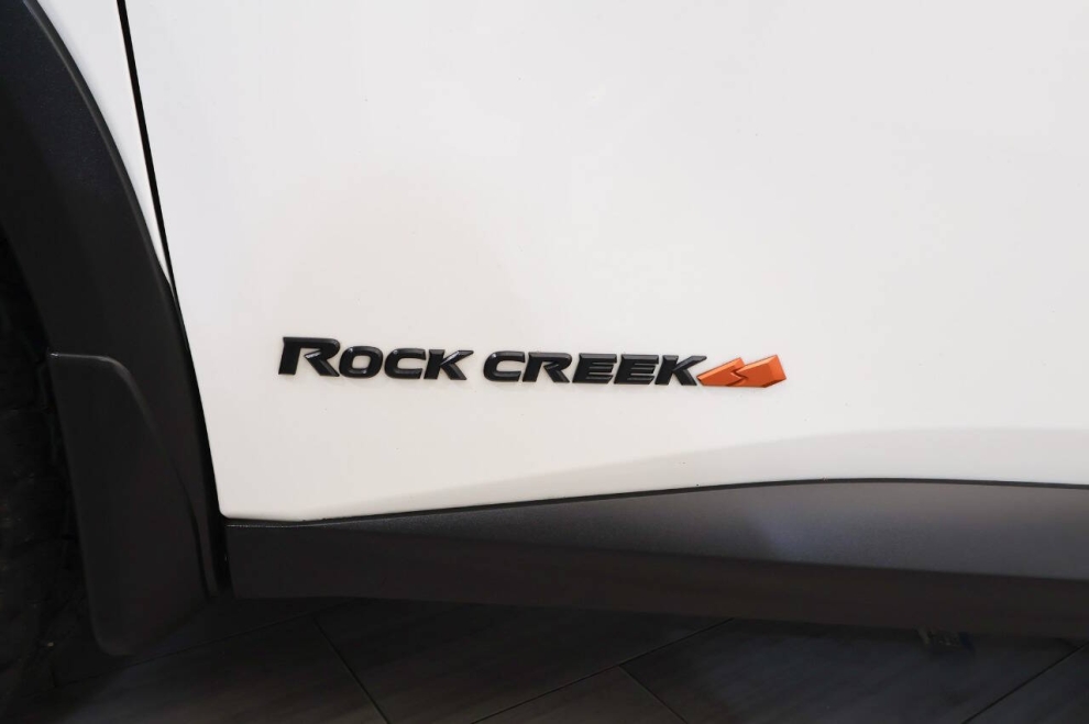 2023 Nissan Pathfinder Rock Creek AWD 4dr SUV, White, Mileage: 52,273 - photo 10