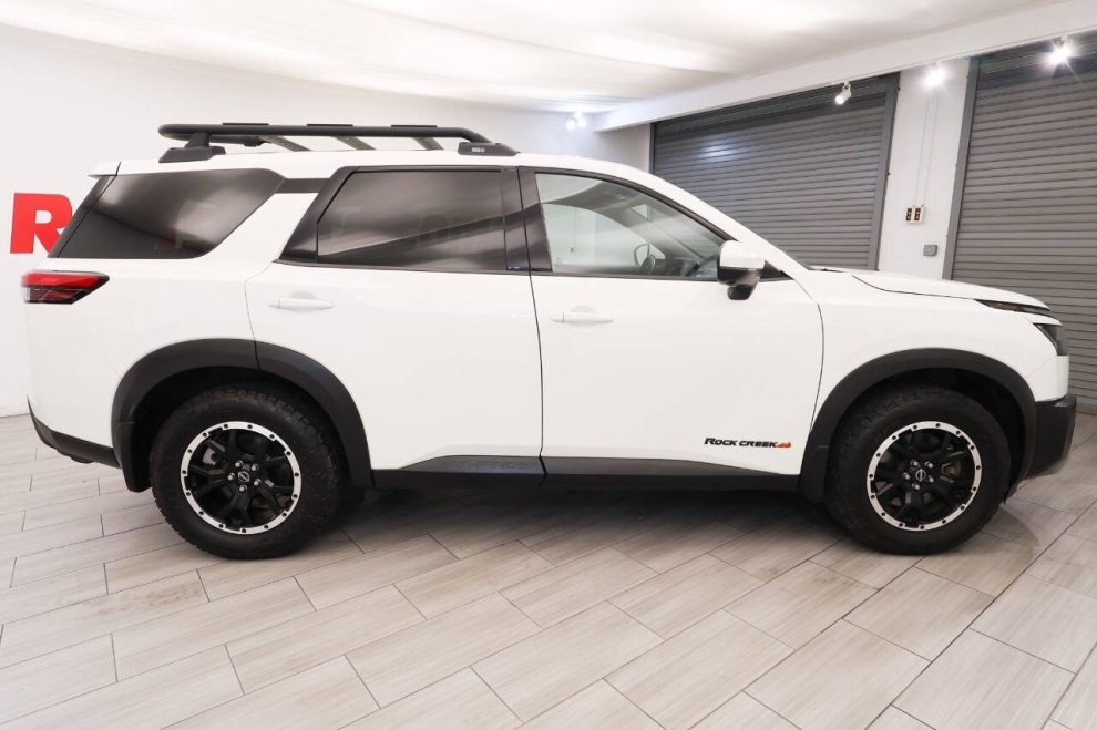 2023 Nissan Pathfinder Rock Creek AWD 4dr SUV, White, Mileage: 52,273 - photo 5