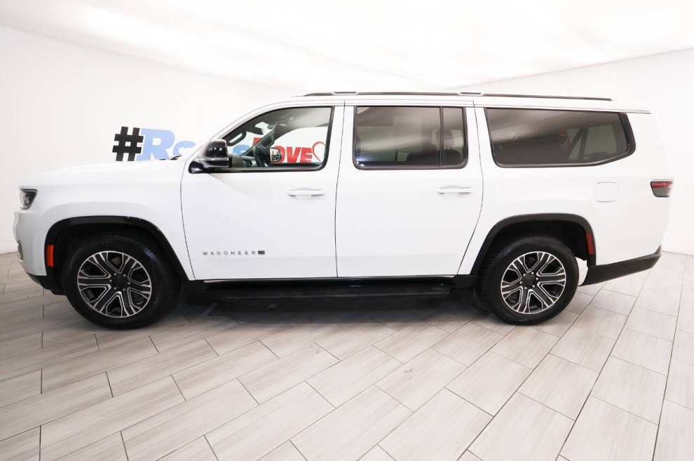 2024 Jeep Wagoneer L Series II 4x4 4dr SUV, White, Mileage: 78,466 - photo 1