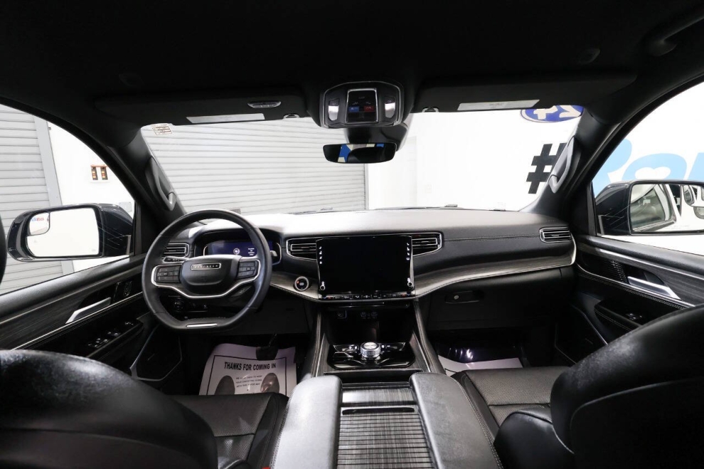 2024 Jeep Wagoneer L Series II 4x4 4dr SUV, White, Mileage: 78,466 - photo 20