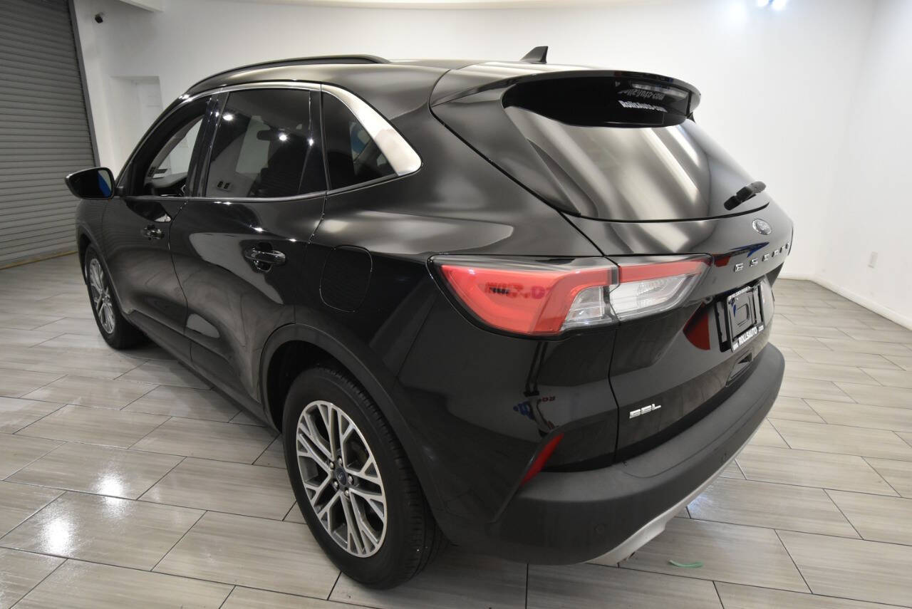 2021 Ford Escape SEL photo 3