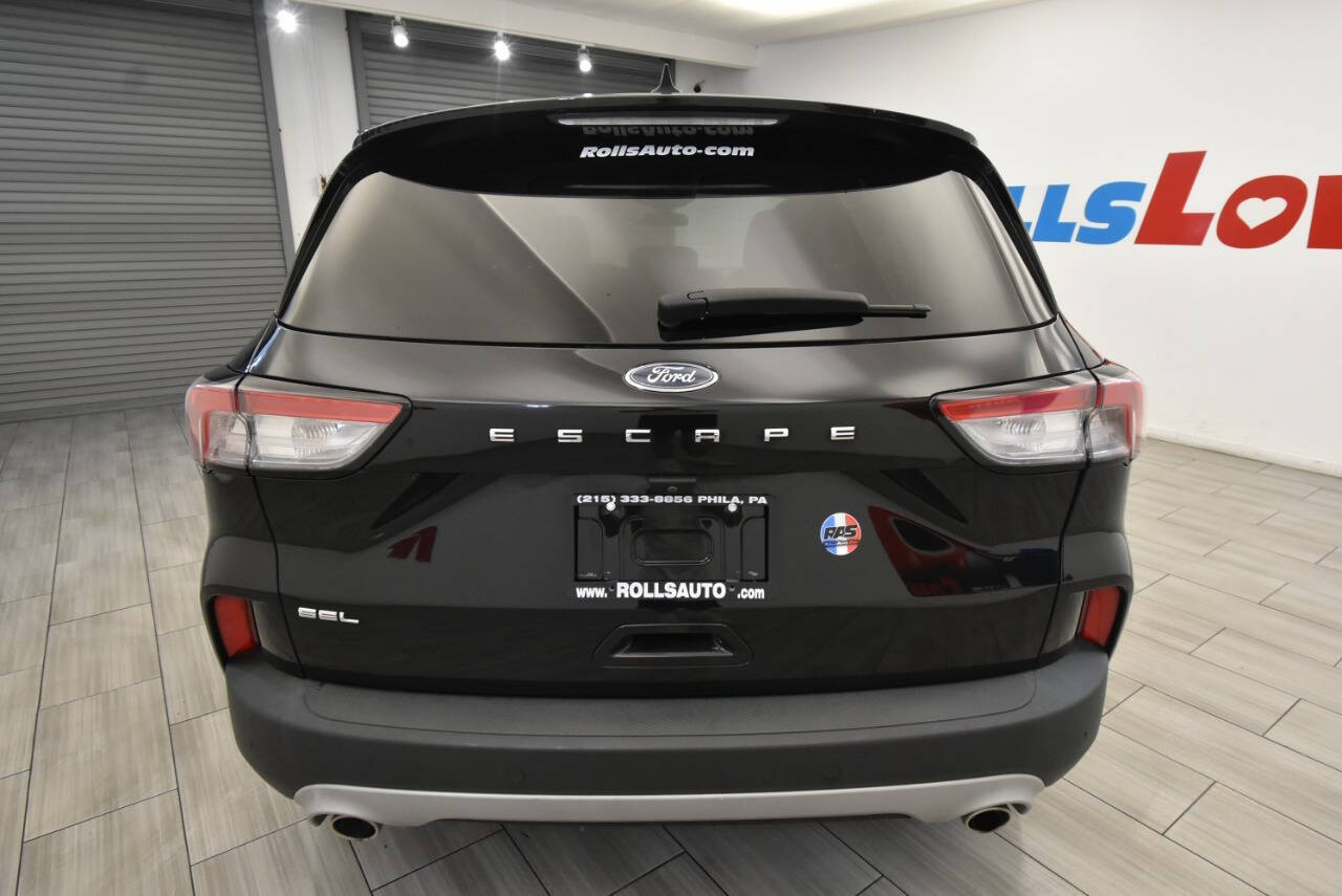 2021 Ford Escape SEL photo 4
