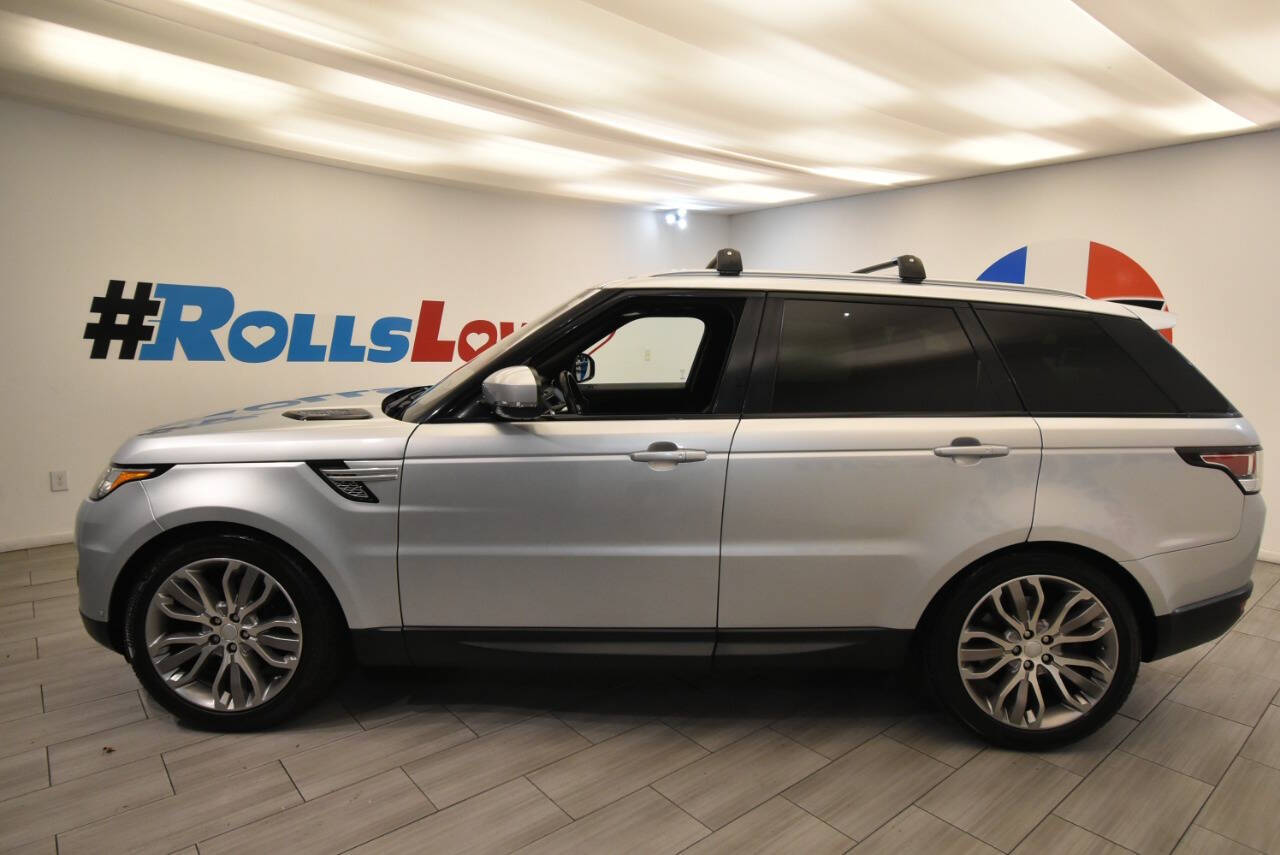 2017 Land Rover Range Rover Sport HSE photo 2