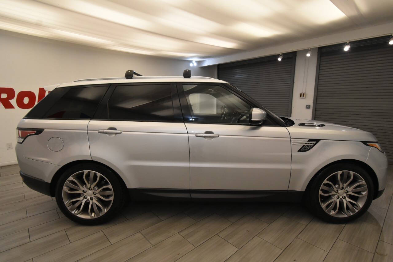 2017 Land Rover Range Rover Sport HSE photo 6
