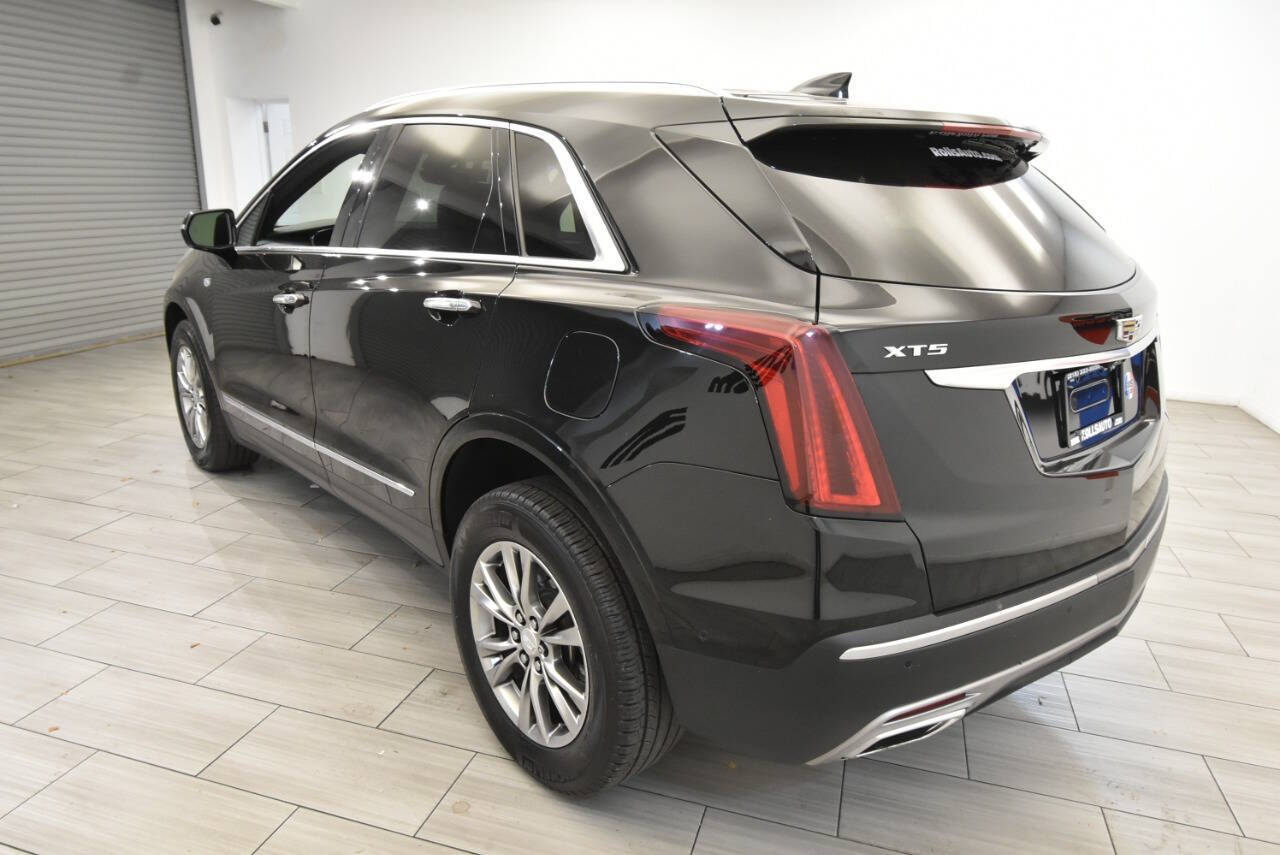 2021 Cadillac XT5 Premium Luxury photo 3