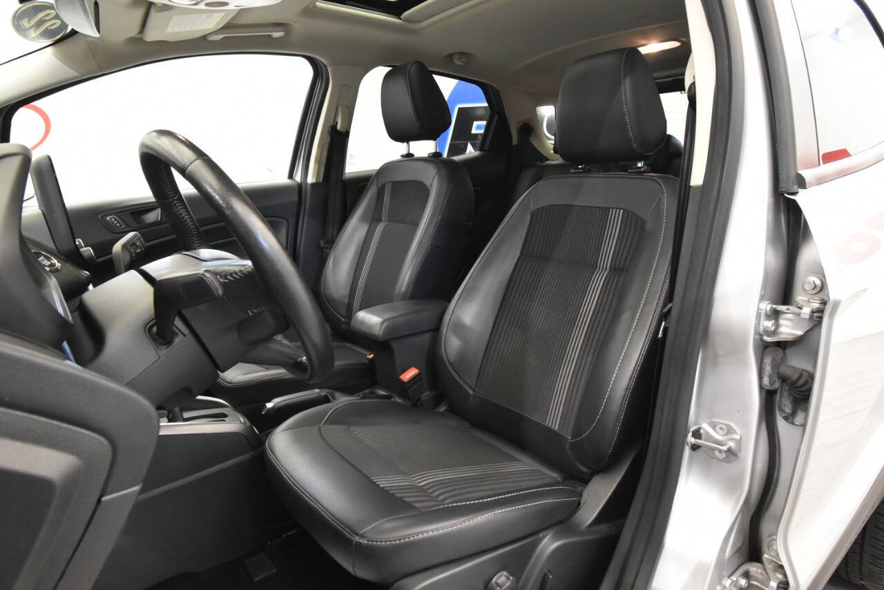 2022 Ford EcoSport SES photo 11