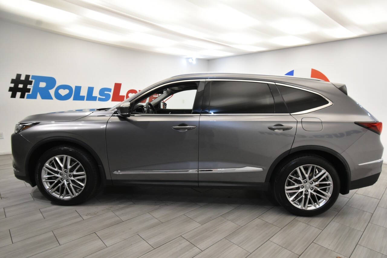 2022 Acura MDX Advance photo 2