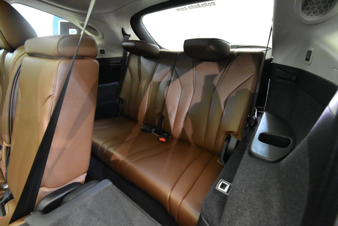 2022 Acura MDX Advance photo 15