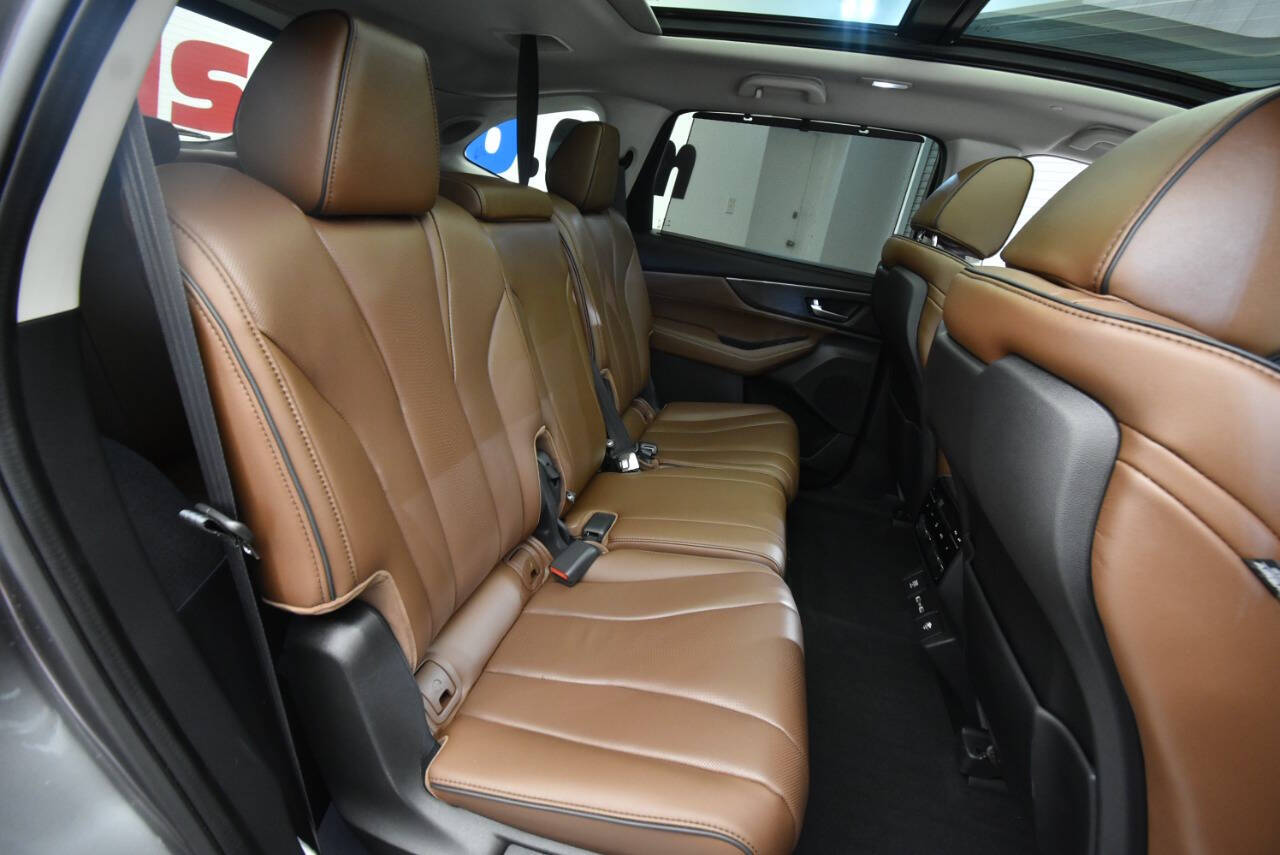 2022 Acura MDX Advance photo 16