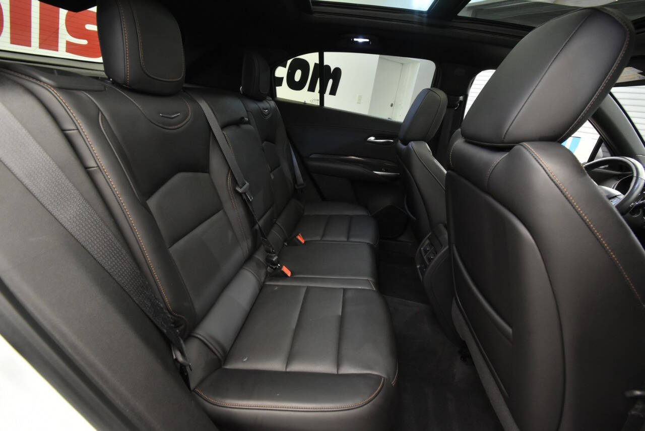2019 Cadillac XT4 Sport photo 17