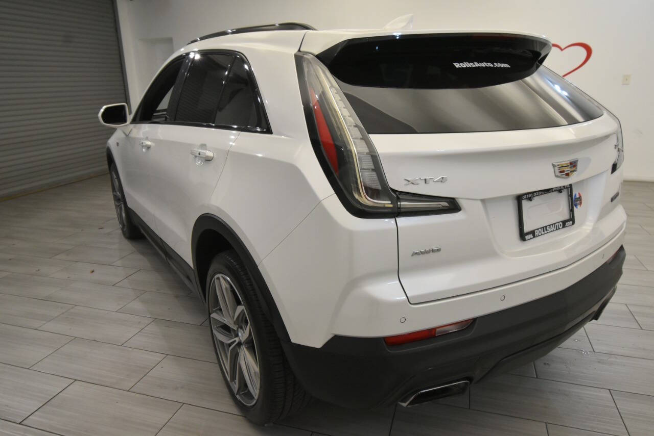 2019 Cadillac XT4 Sport photo 3