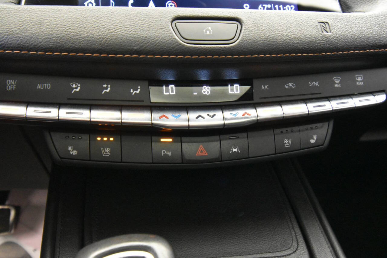 2019 Cadillac XT4 Sport photo 22