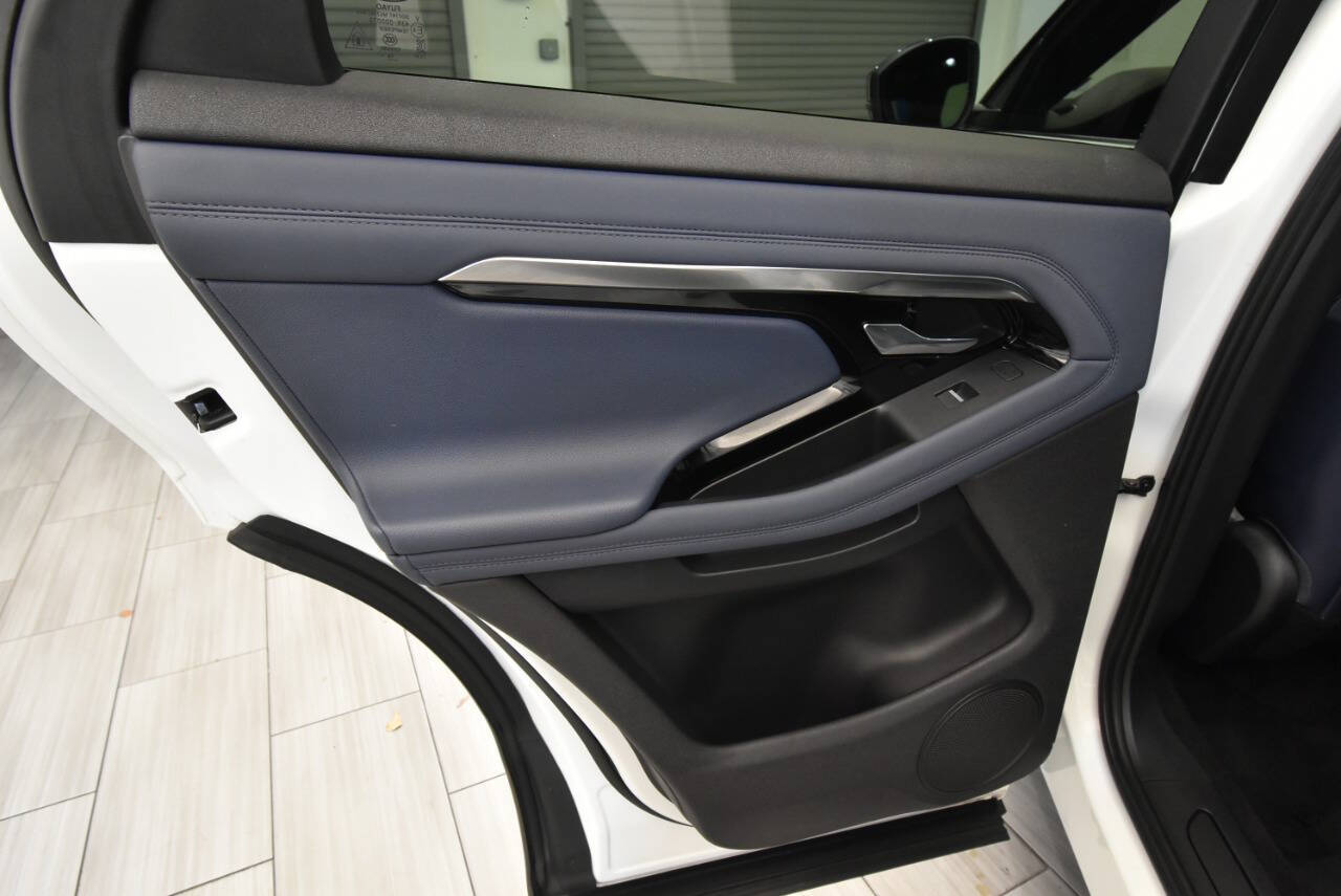2020 Land Rover Range Rover Evoque SE photo 14