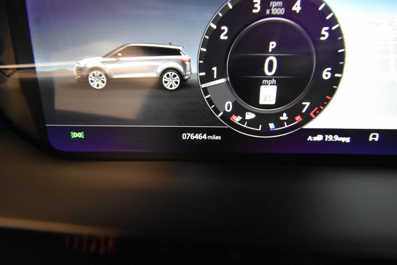 2020 Land Rover Range Rover Evoque SE photo 25