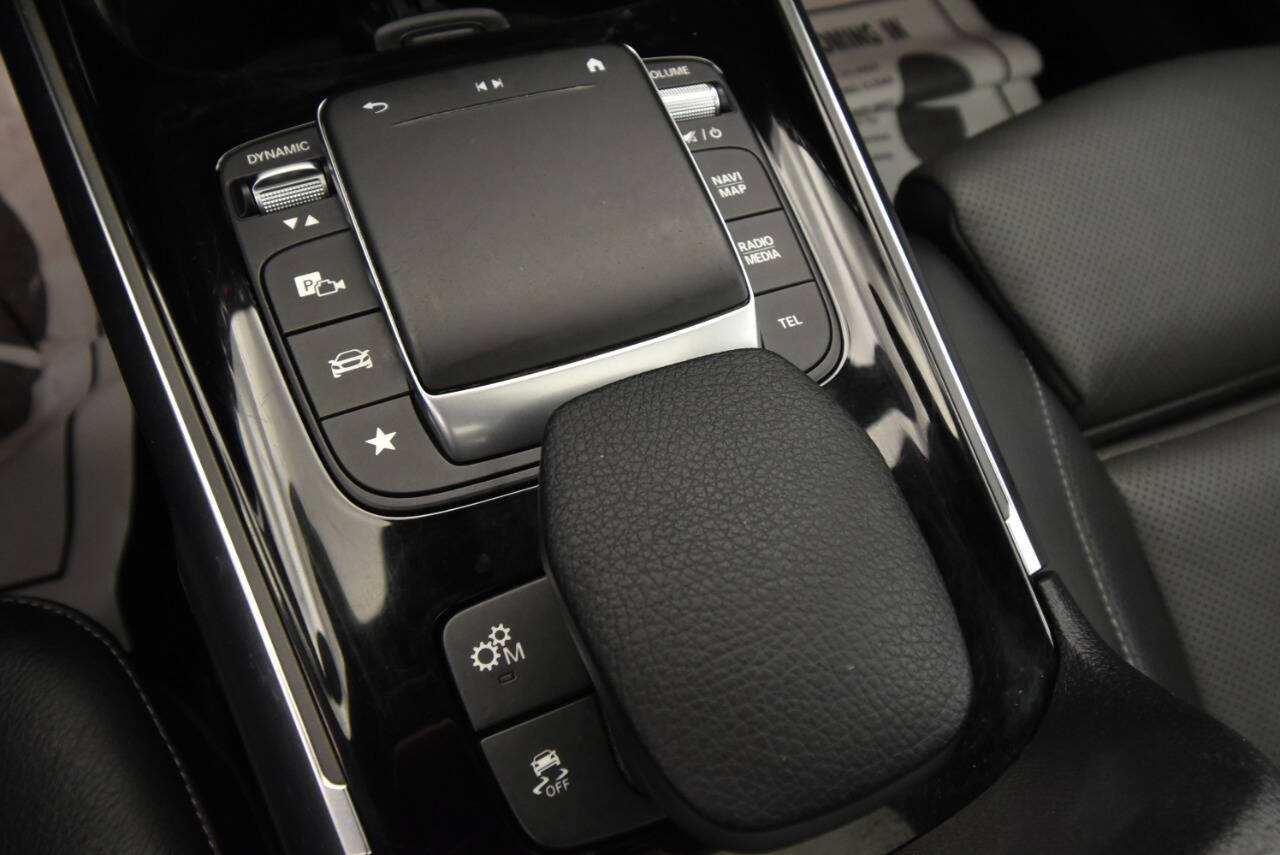 2021 Mercedes Benz GLB AMG 35 photo 19