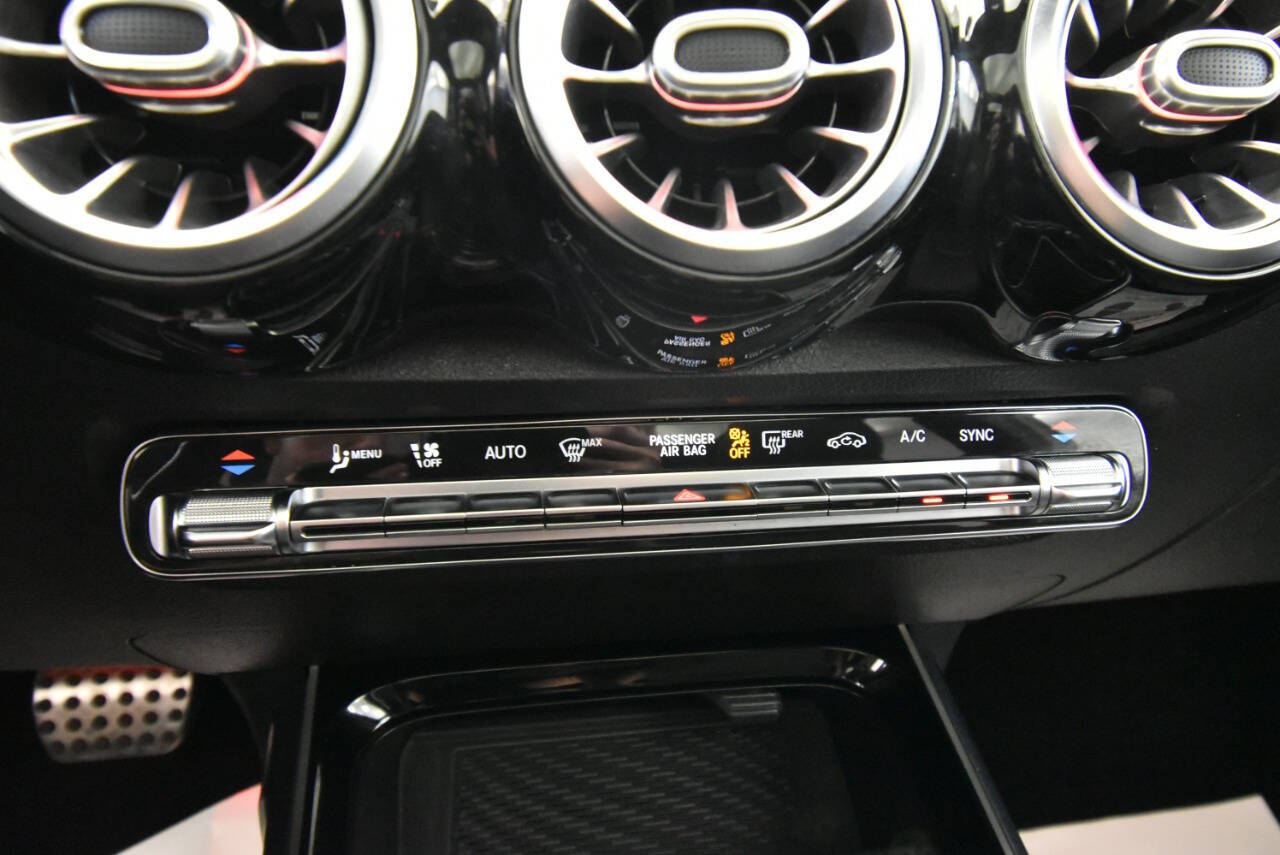 2021 Mercedes Benz GLB AMG 35 photo 20